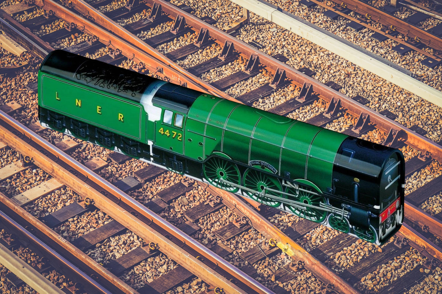 Flying Scotsman Train Tin With Fudge