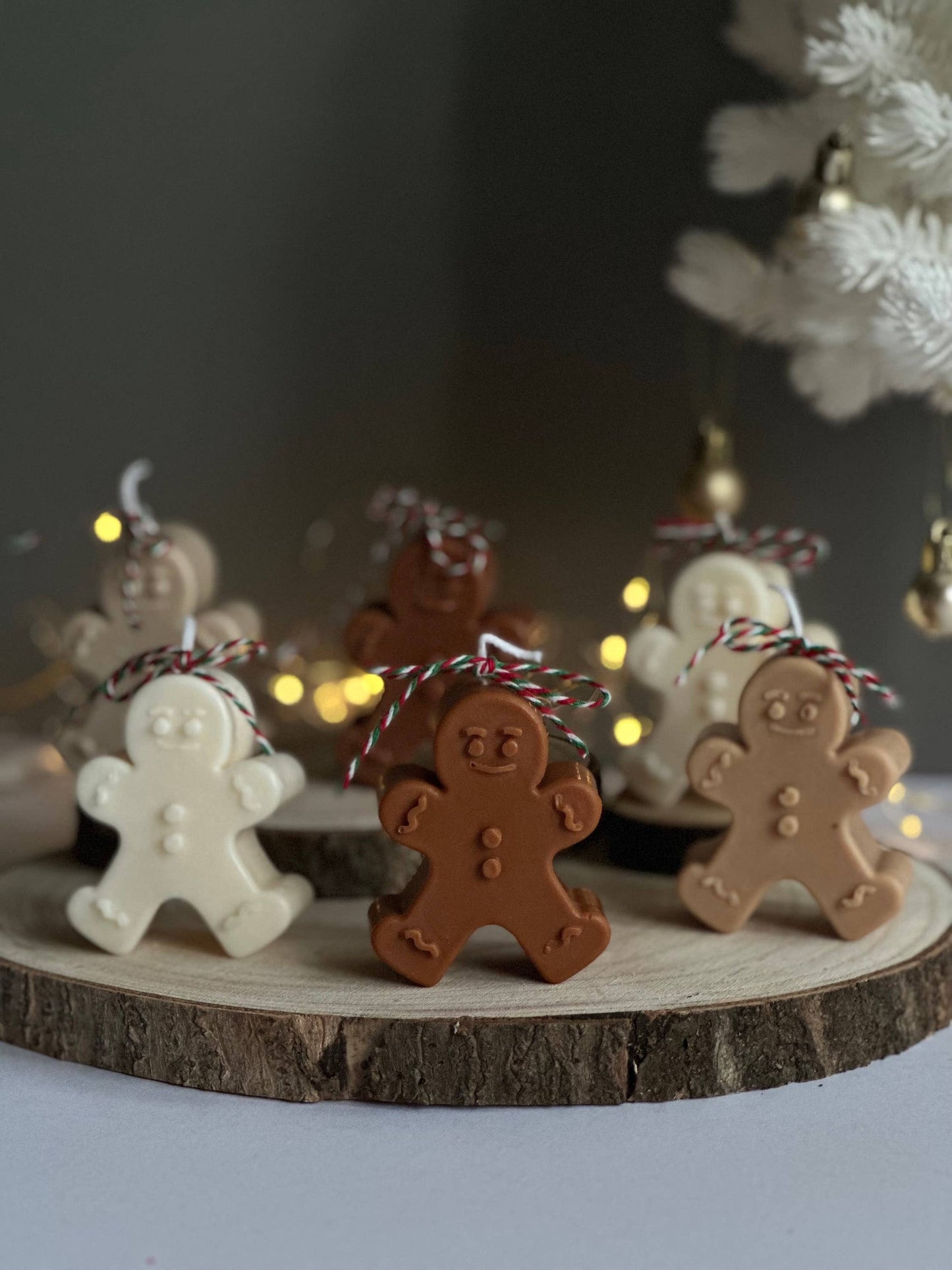 Soy Wax Gingerbread Candle / Seasonal Gift /Christmas Candle: Brown / Gingerbread