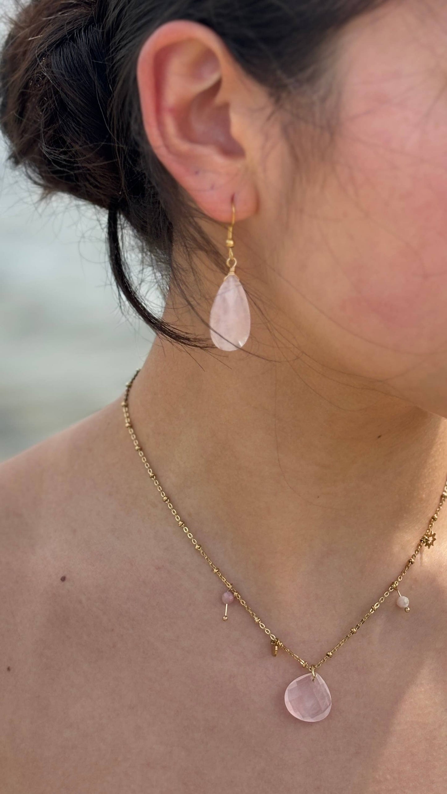 18ct Gold Plated Rose Quartz Pendant Necklace