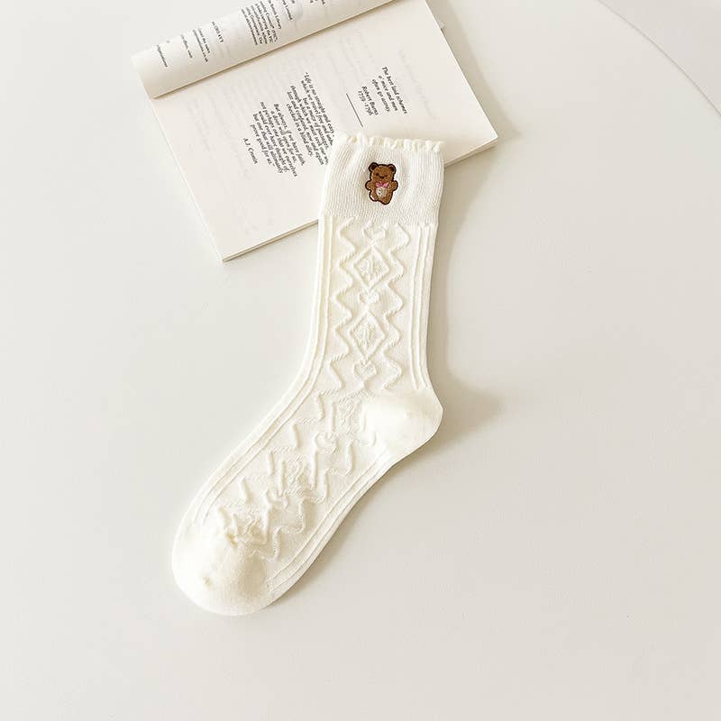 White Cotton Socks with Delicate Design - Cozy and Stylish: No.2