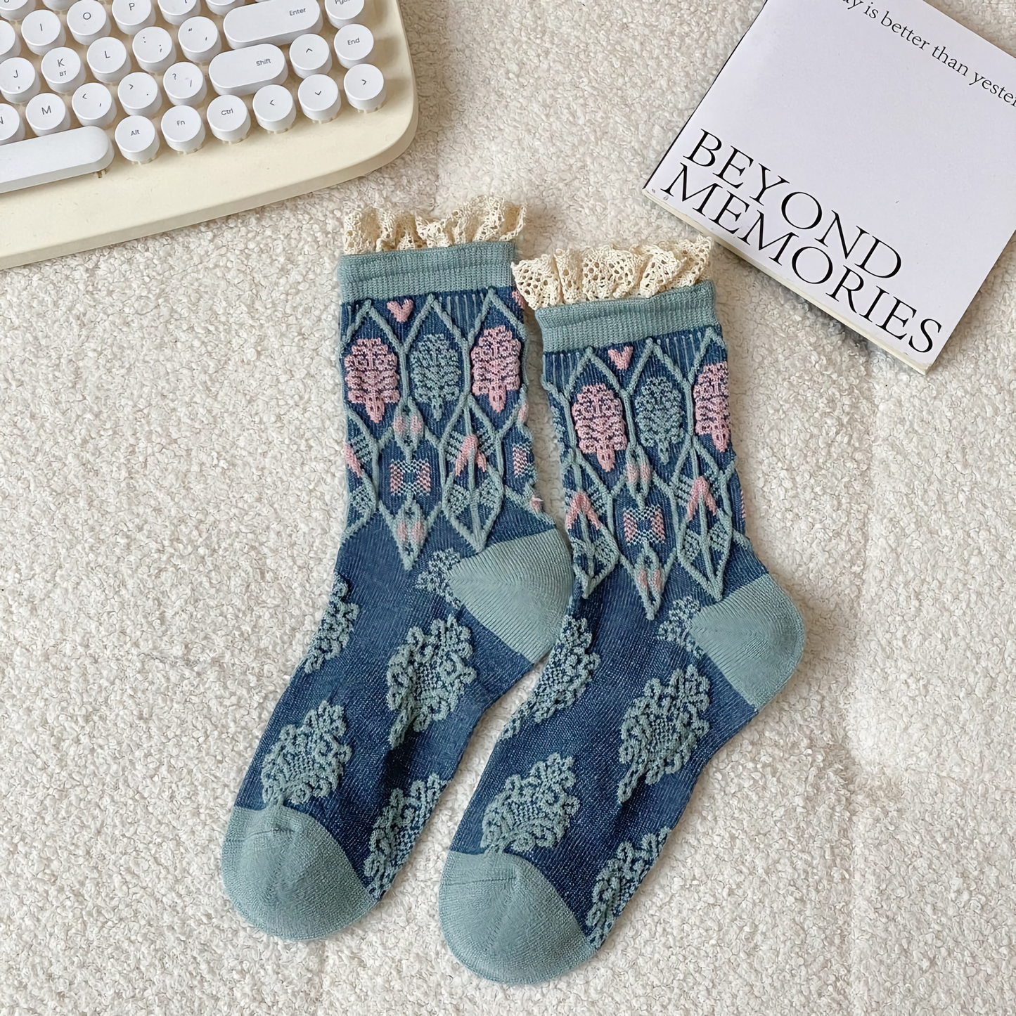 All-Season Vintage Lace-Trimmed Cotton Crew Socks for Women: No.1