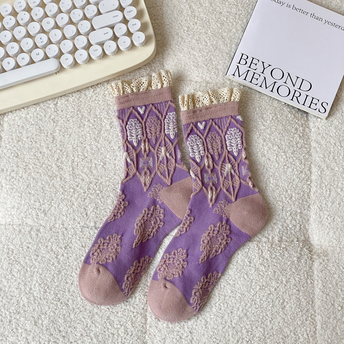 All-Season Vintage Lace-Trimmed Cotton Crew Socks for Women: No.1