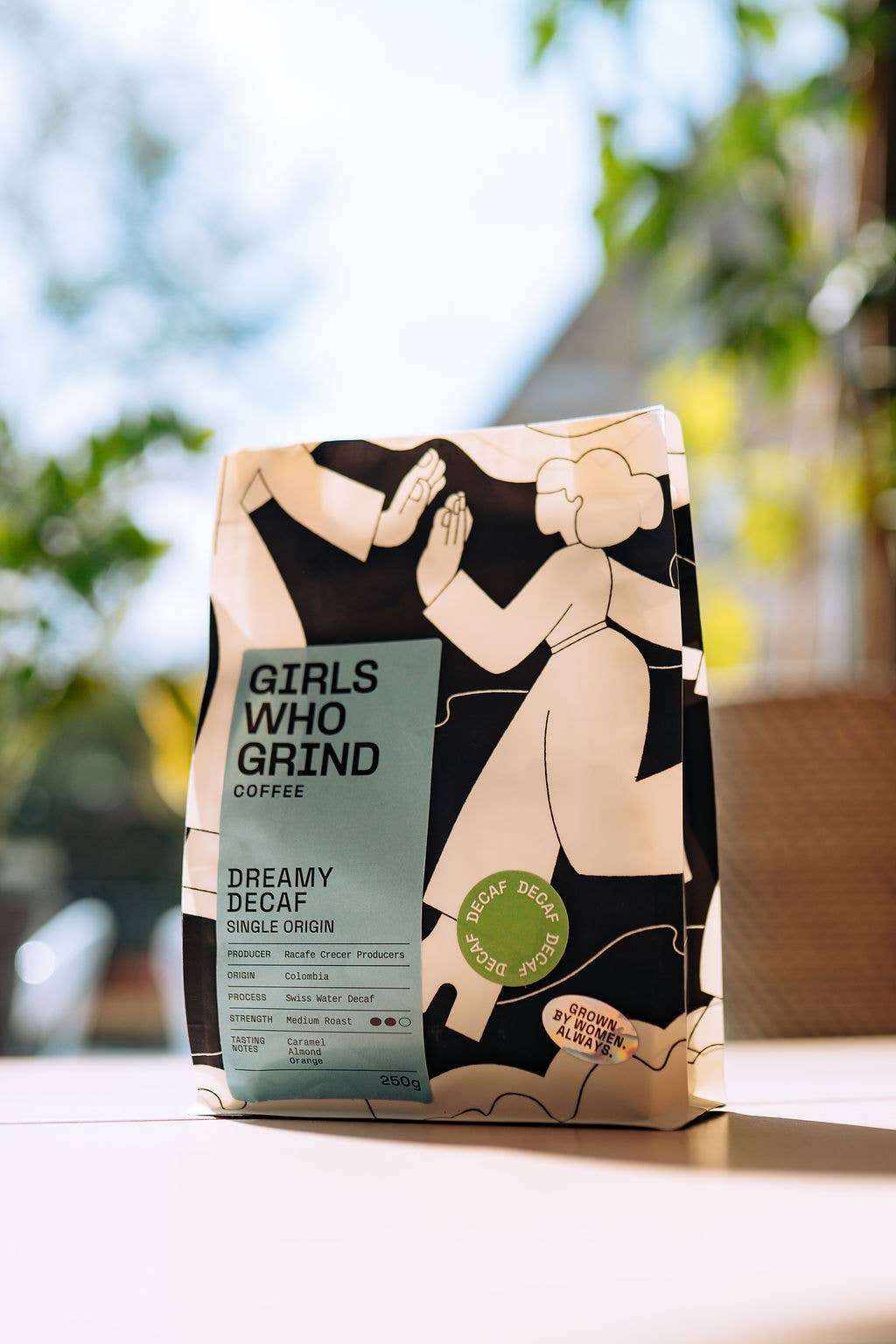 Decaf Coffee Beans, Dreamy Decaf, Cafe Feminino, Peru.: Espresso / 250g