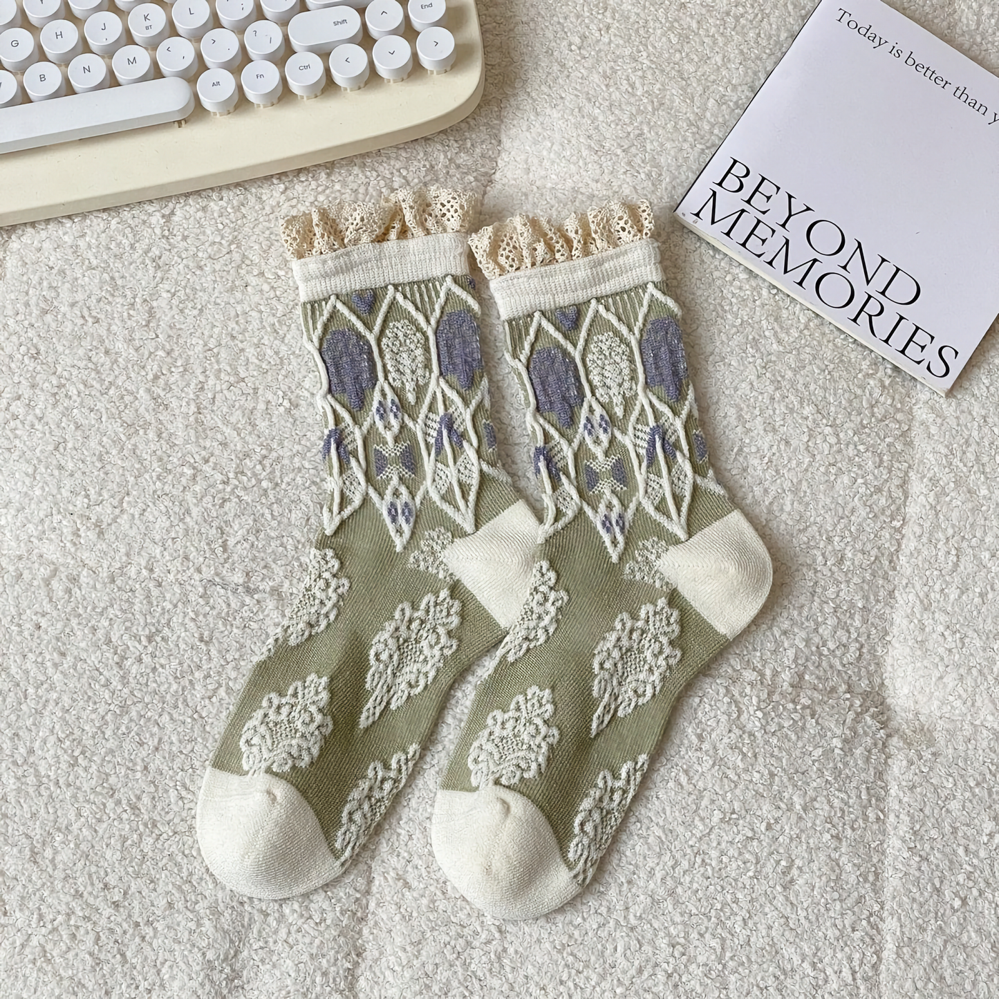 All-Season Vintage Lace-Trimmed Cotton Crew Socks for Women: No.1
