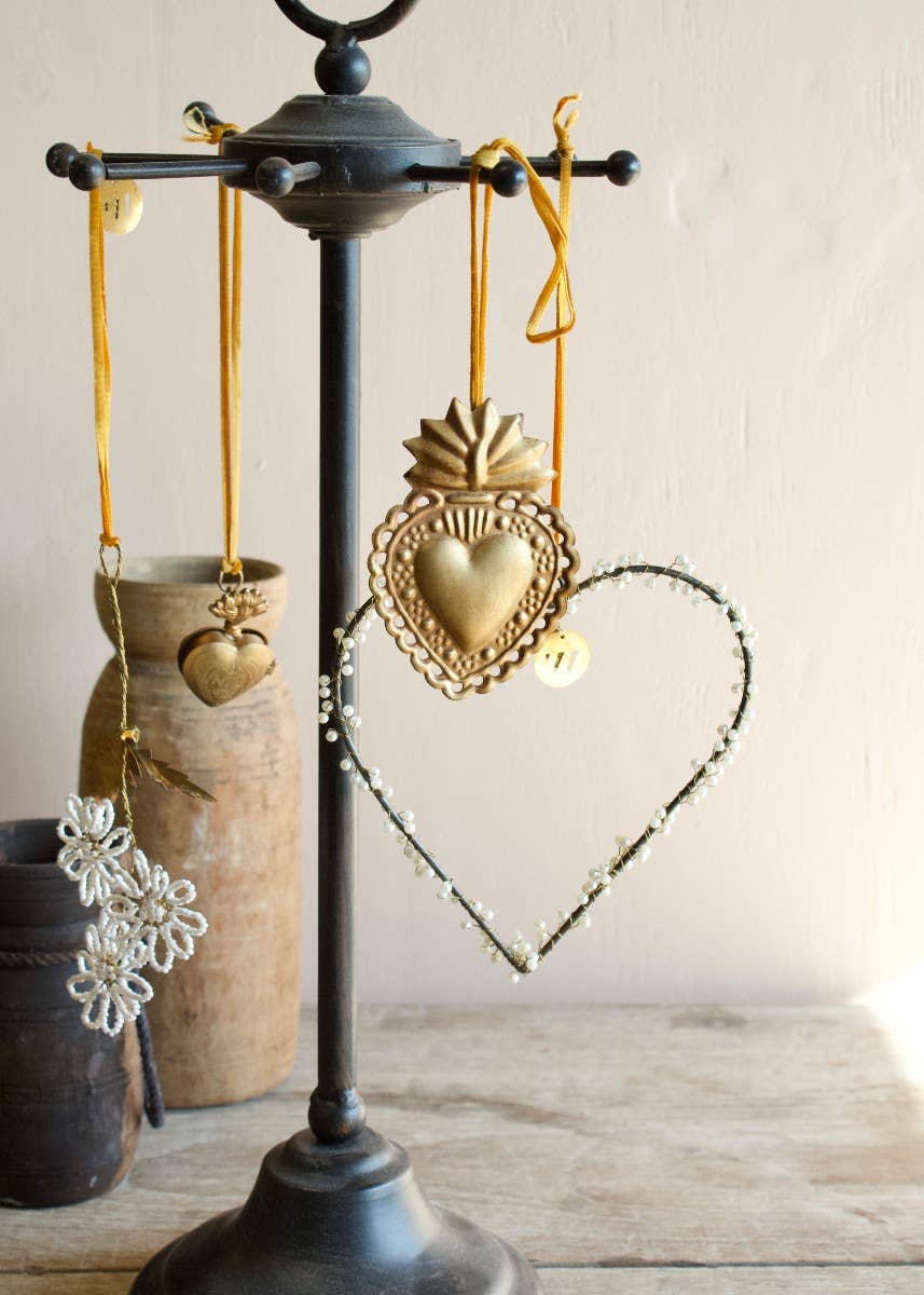 EXCLUSIVE - Mini sacred heart ornament