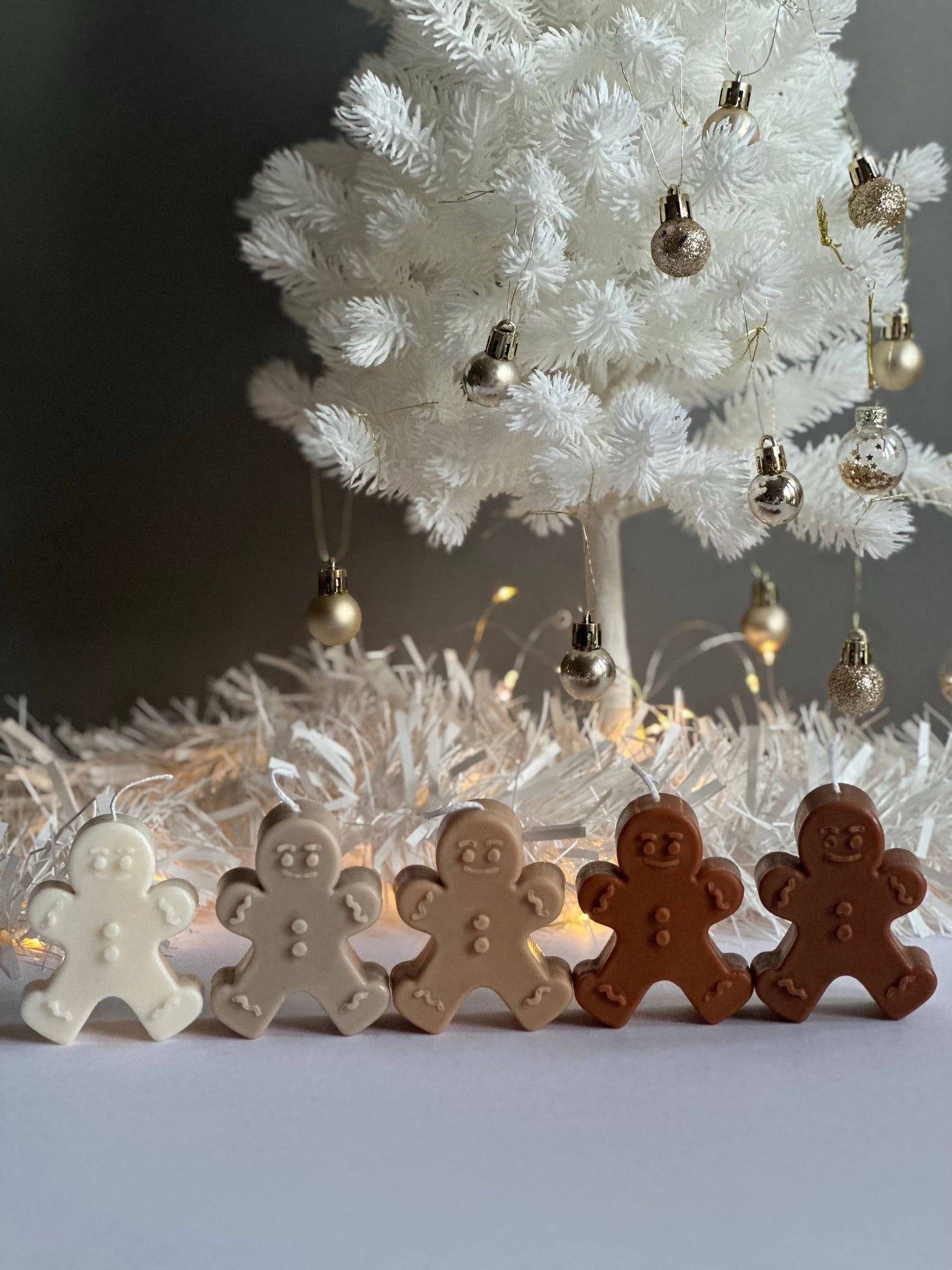 Soy Wax Gingerbread Candle / Seasonal Gift /Christmas Candle: Pink / Amber & Vanilla
