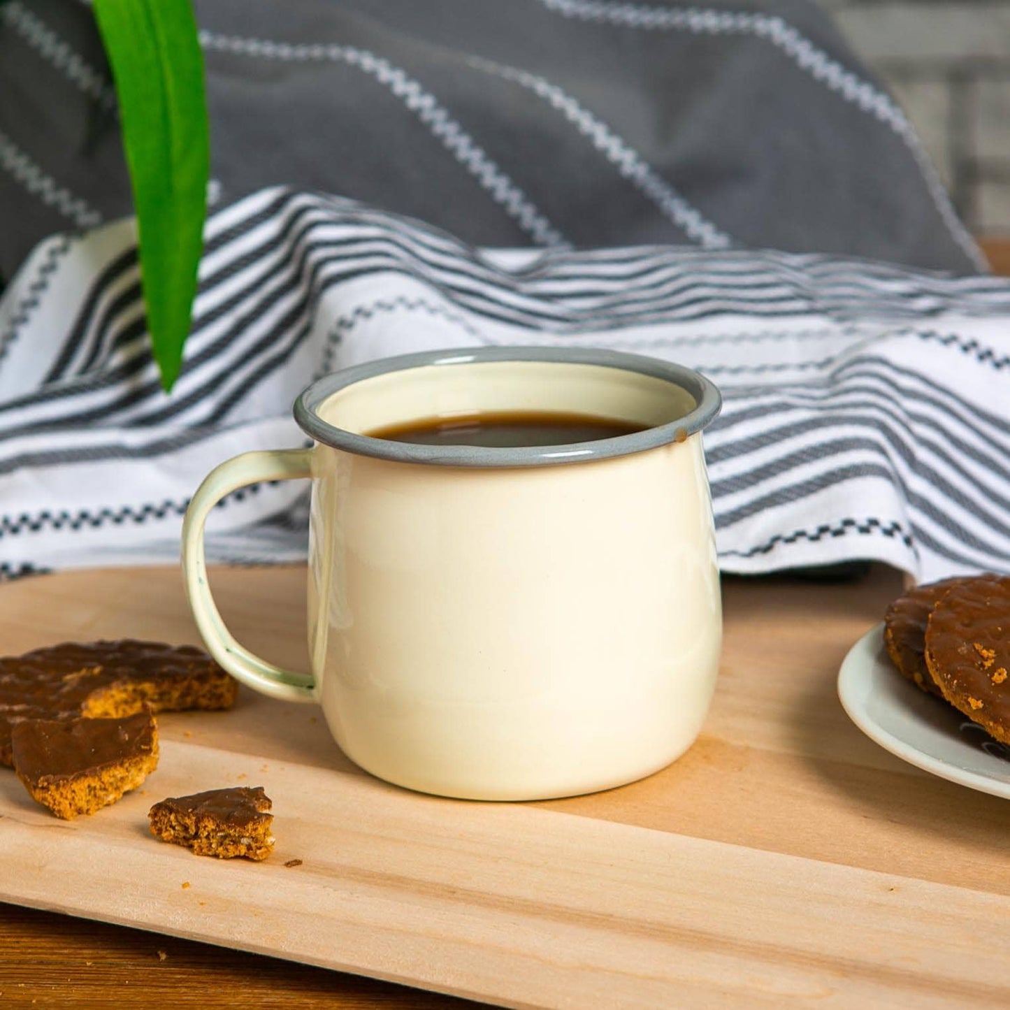 Cream Enamel Mug - 375ml