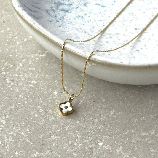 Tarnish Resistant Dainty Geometric Flower Necklace