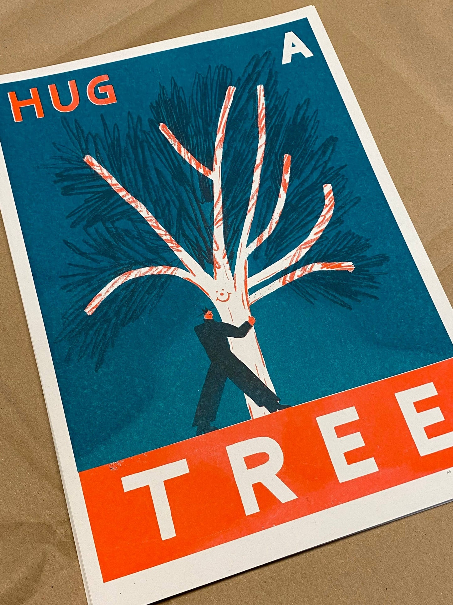 Hug a Tree riso print (A3)