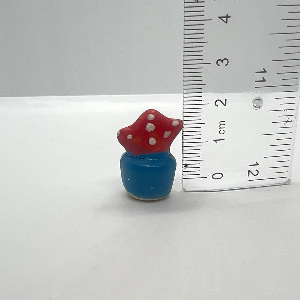 Mini Ceramic Figurines, Assorted Colour, Approx. 2cm: Pig (#20)