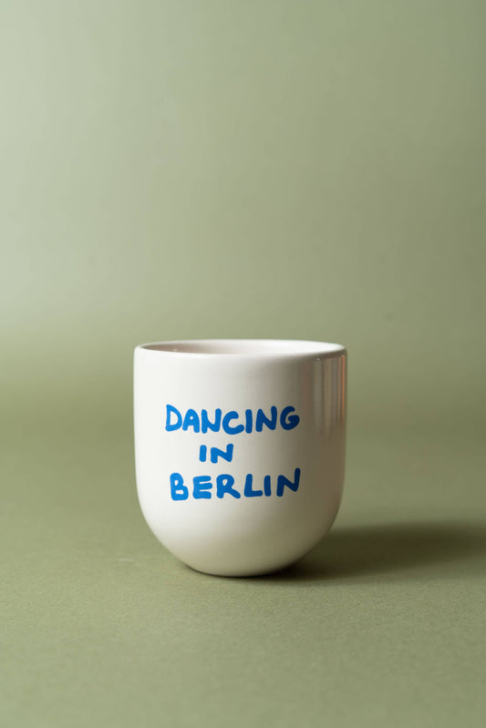 Sisi mug, Dancing in Berlin